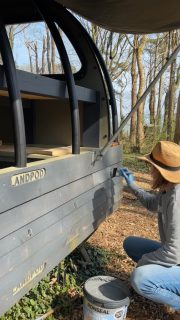 🌿 Spring prep in full swing…
Fresh coats of paint on the pods, signs to repaint, Easter cards for guests drying on the table, fire pits scrubbed, spring cleaning inside and out, and a steady rhythm of getting everything ready for the season ahead.
It’s the quiet, behind‑the‑scenes work that makes Wildflower Wood feel so special when guests arrive.
Little touches, fresh starts, and that lovely sense that spring is settling in.
#beershebafarm #springprep #cornwalllife #wildflowerwood #behindthescenes